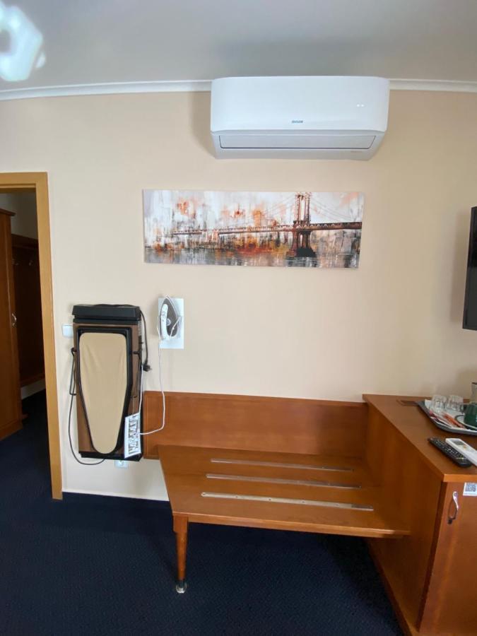 Zamecky Hotel Zlaty Orel フラニツェ エクステリア 写真